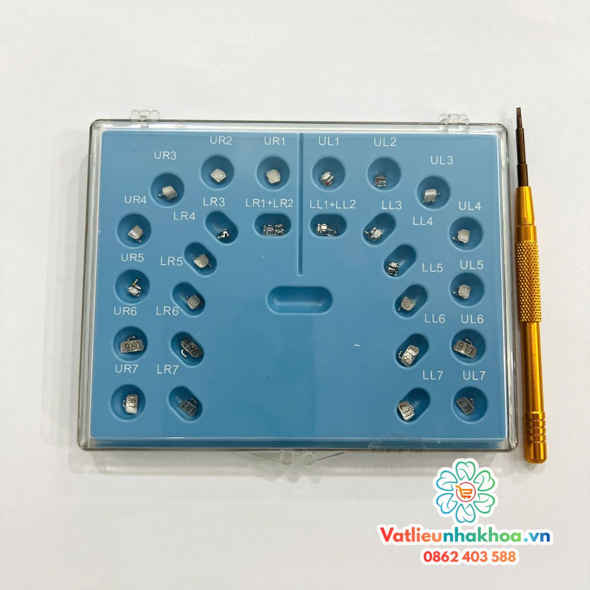 Mắc cài kim loại tự khóa Self - Ligating Bracket (tự buộc) (MUA 5 TẶNG 1)