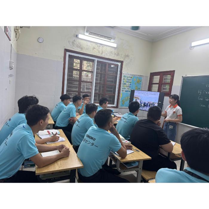 ORIENTATION SESSION ON SPENDING, SAVING AND SENDING MONEY HOME