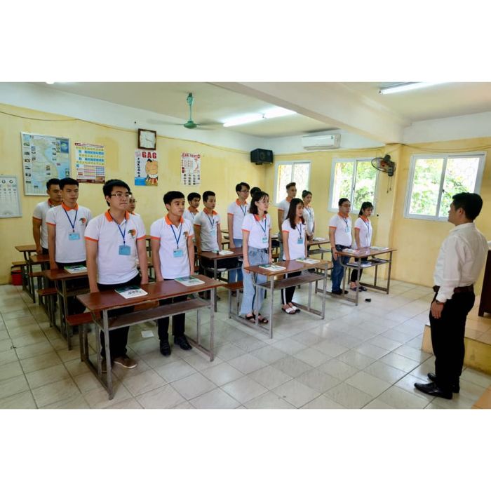 MỘT NGÀY HỌC TẬP CỦA CÁC BẠN LỚP TIẾNG NHẬT CÔNG TY TOHOKU SÔNG ĐÀ