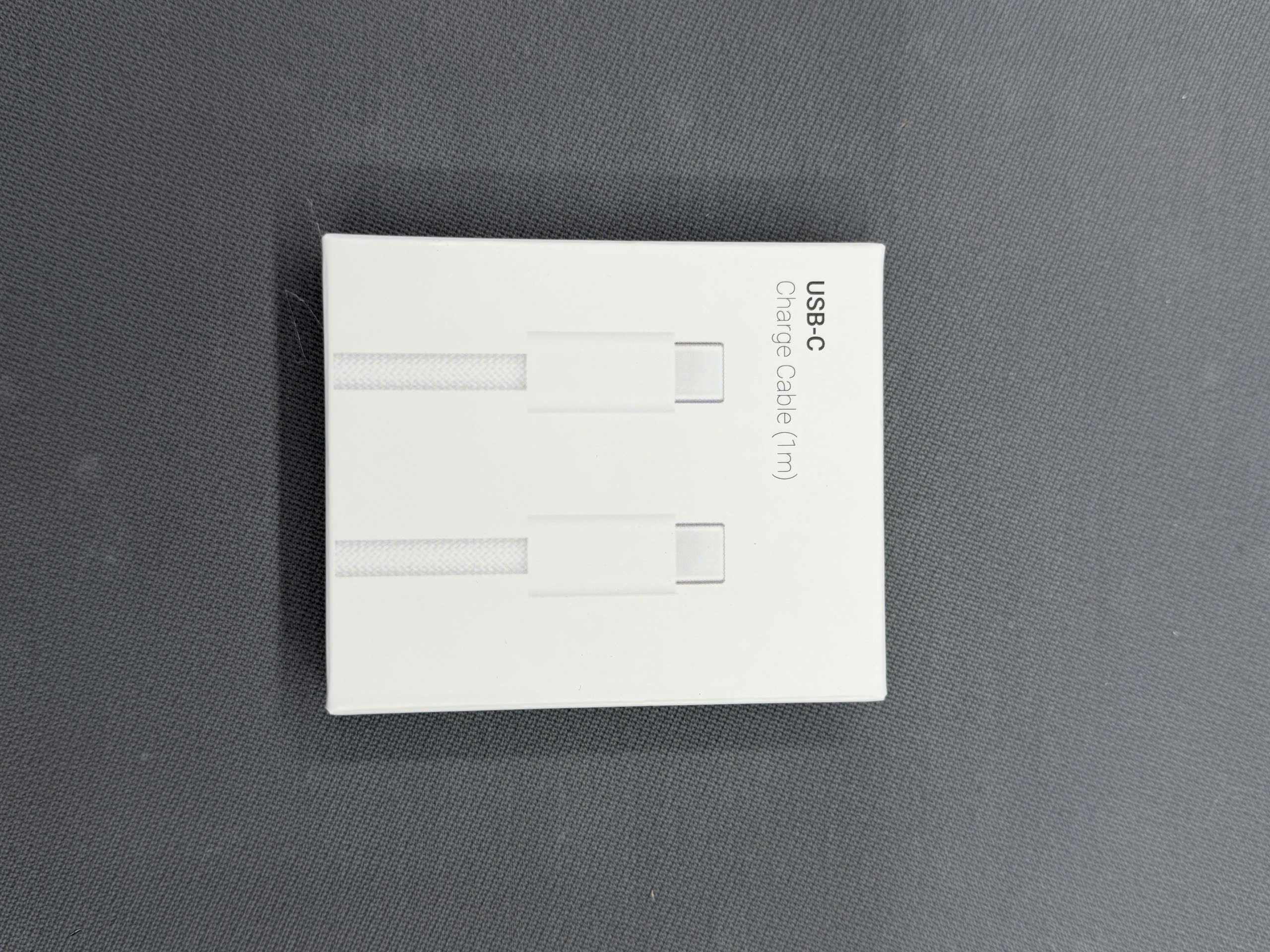 COM 1 BỘ SẠC 6 CỔNG + 2 DÂY SẠC DÙ USB-C , LIGHTNING CAO CẤP - TOP TN SHOP