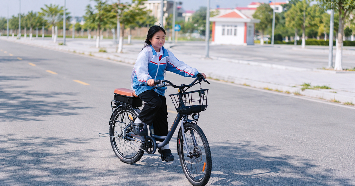 Xe đạp trợ lực cho học sinh: Bố mẹ cần lưu ý gì khi chọn xe?