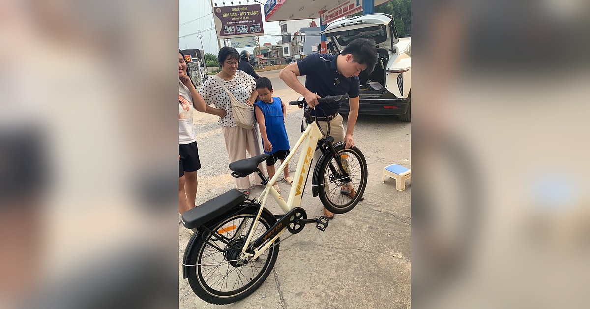 Kiểm tra tình trạng xe VIETTA trước khi thử đường dốc