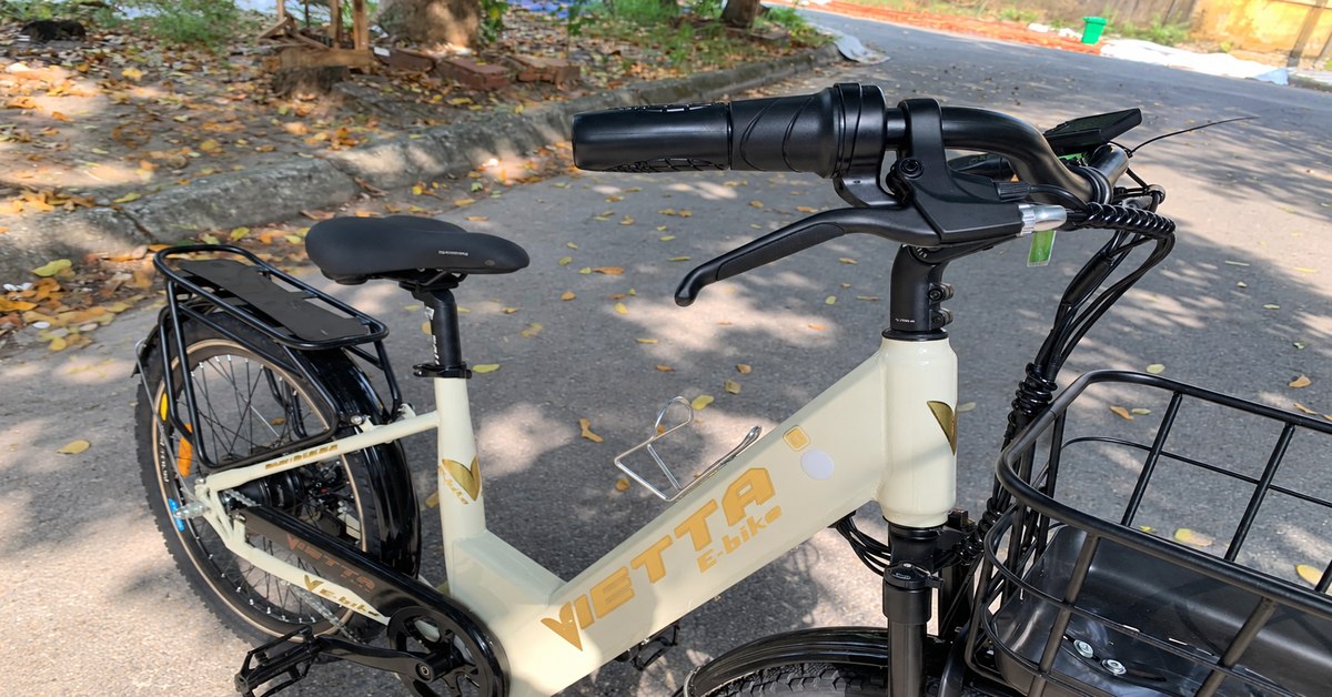 Tay phanh xe đạp trợ lực VIETTA ở vị trí nghỉ khi xe đã tắt nguồn