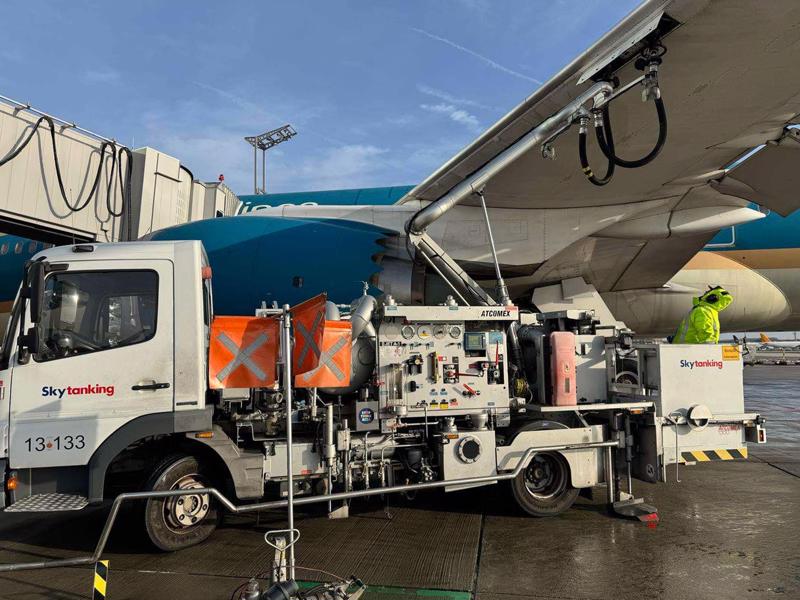 Vietnam’s first airline to use sustainable aviation fuel on all flights from Europe