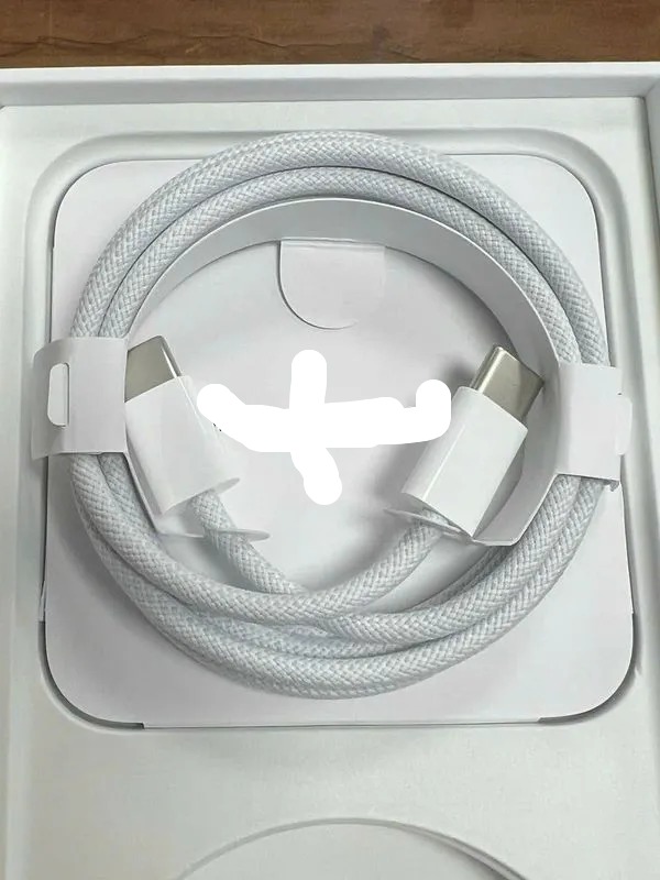 Cáp sạc TypeC-TypeC Piko X35 cho IP 15,16 dây dù