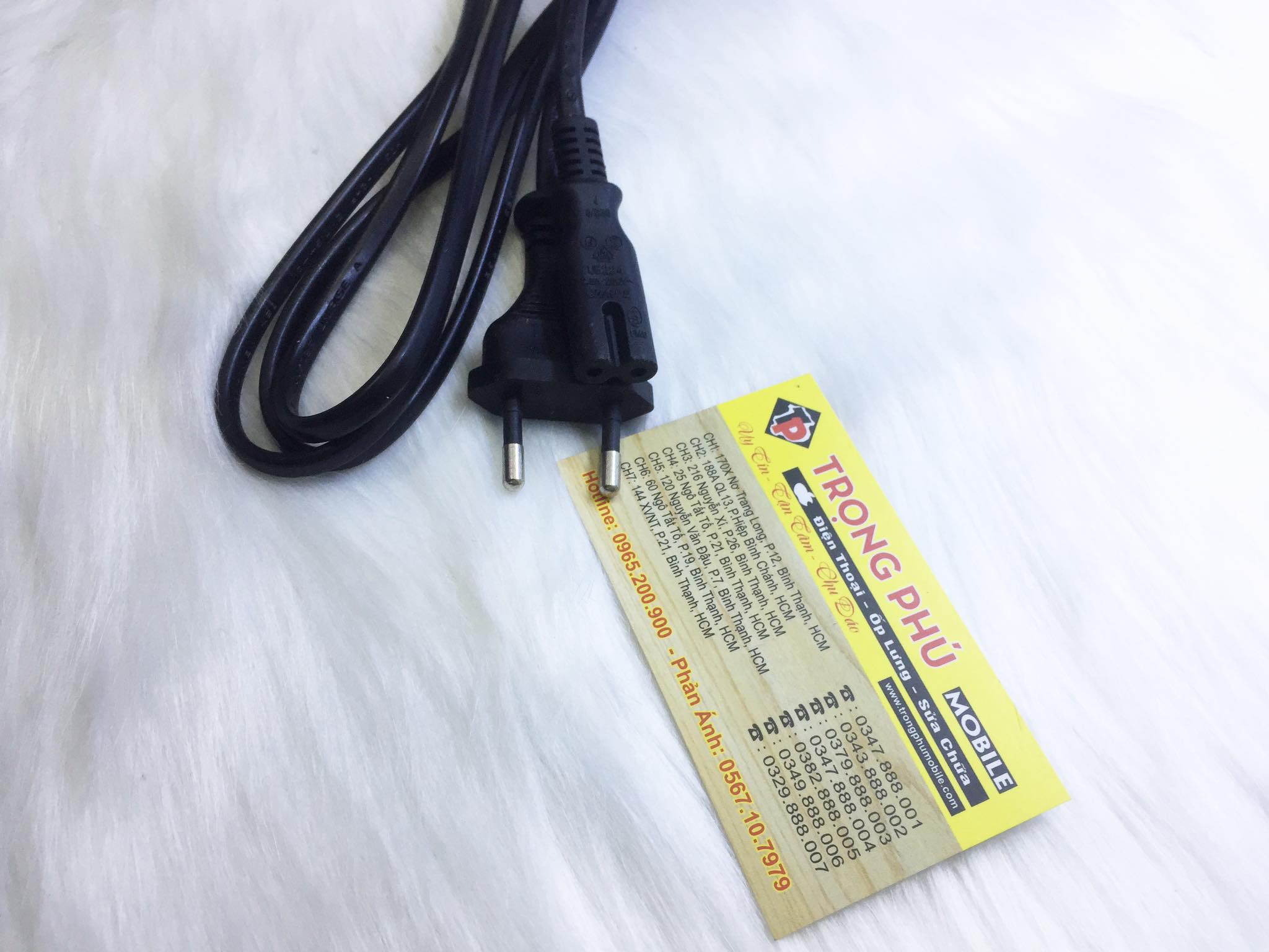 Cáp sạc loa kéo chui 2 lỗ dài 1m8