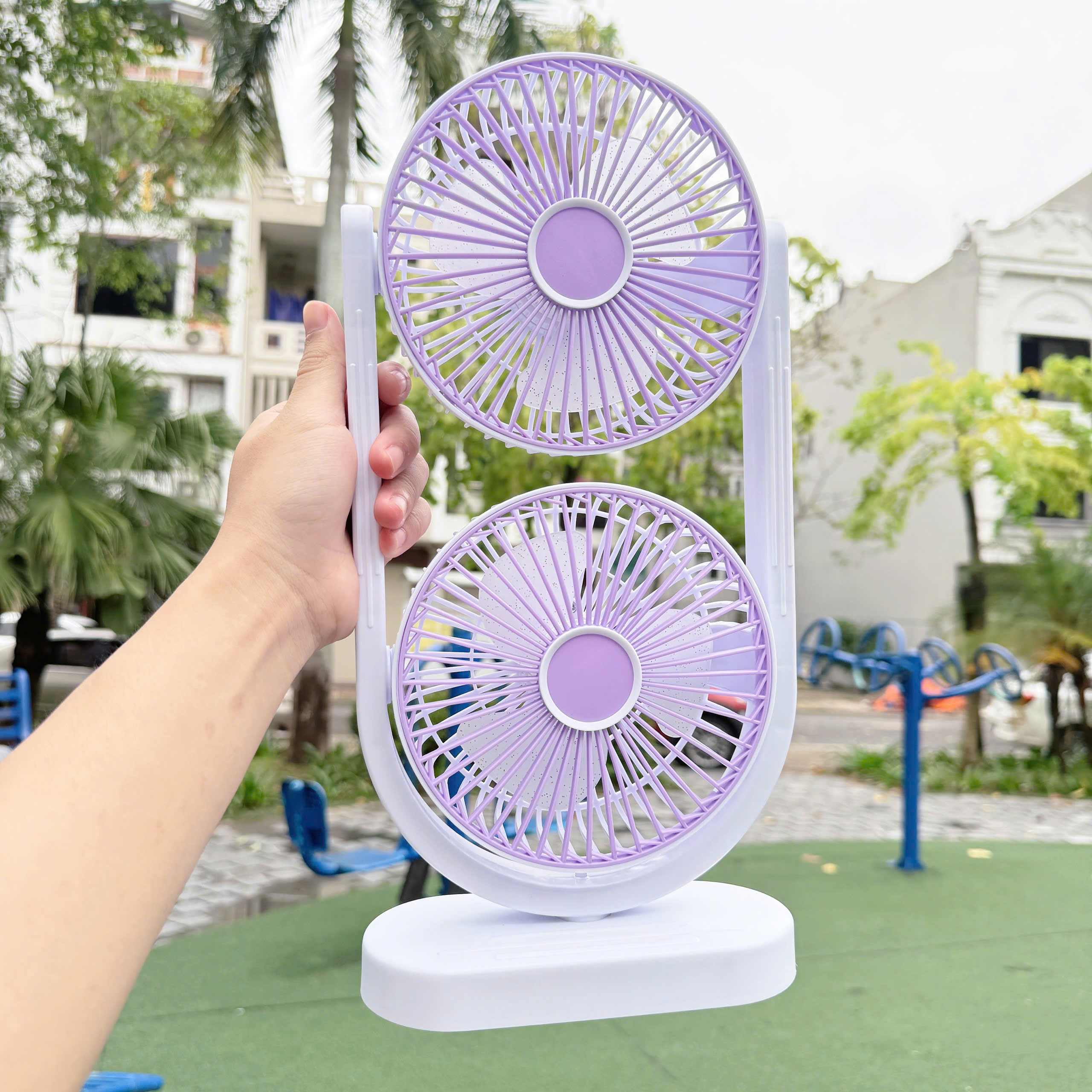 Quạt bàn tích điện 2 lồng F09