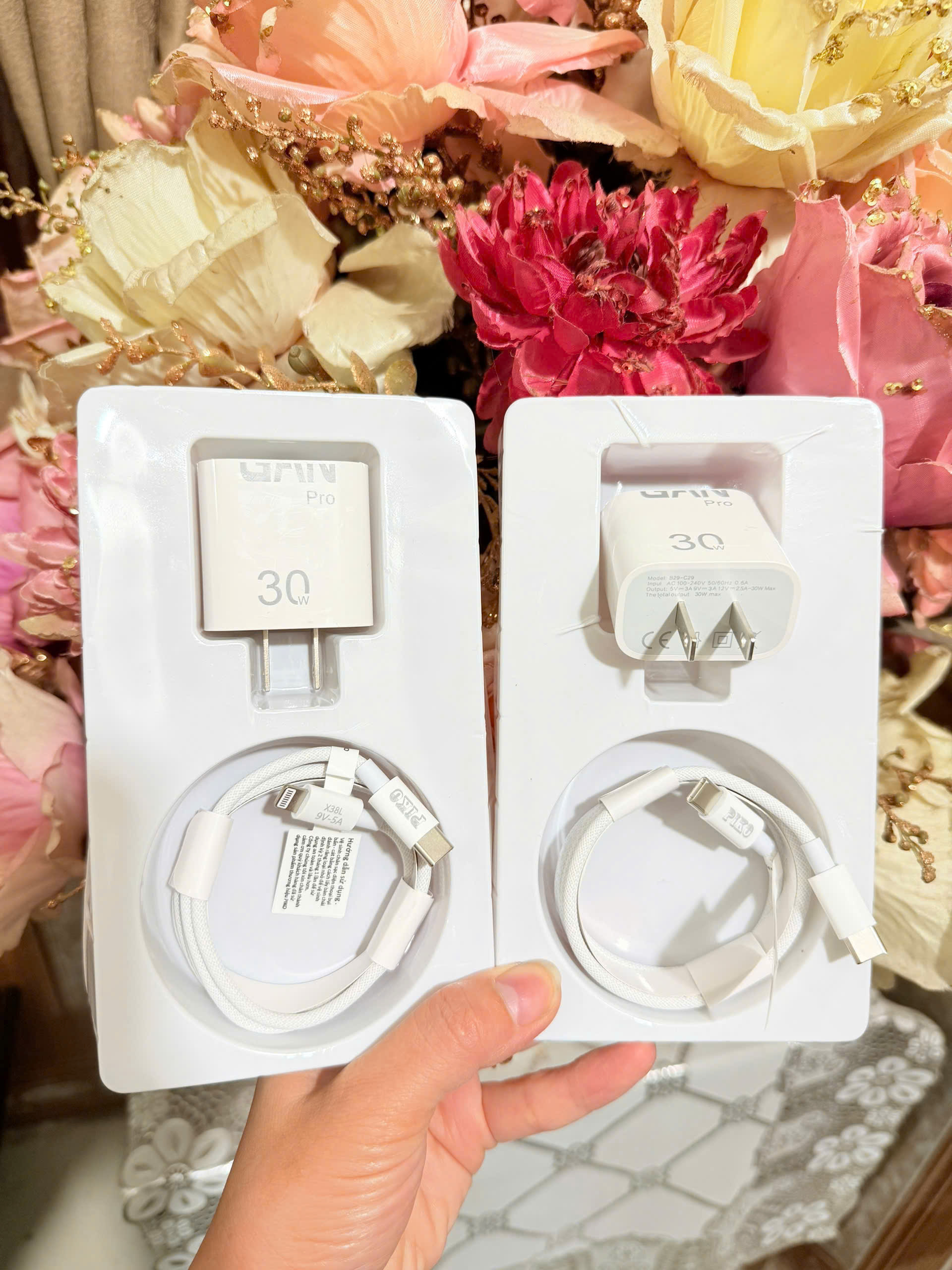 Bộ sạc TypeC-TypeC 30w Piko B29 cho IP 15,16 - 35w 290k