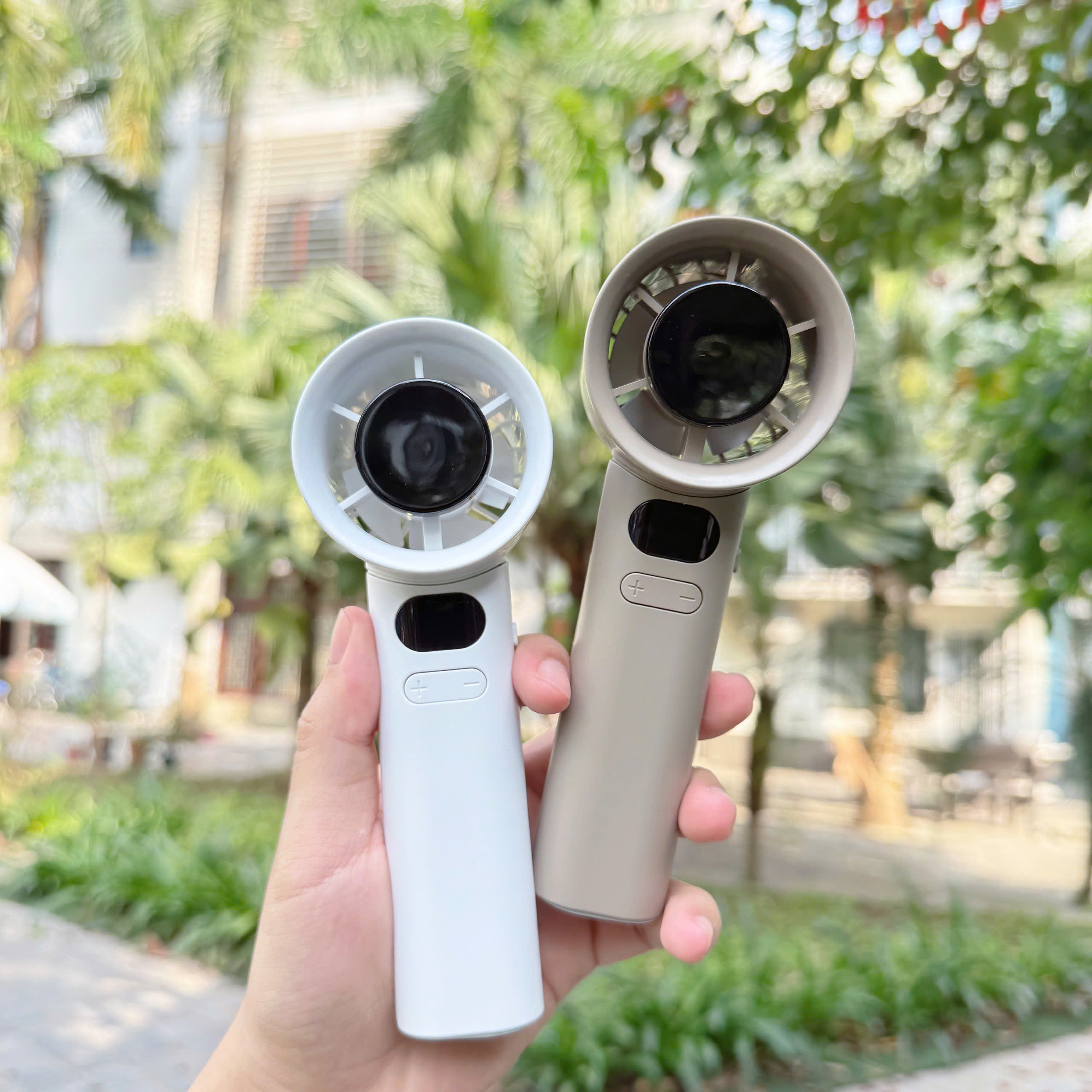 Quạt làm mát mini cầm tay M11