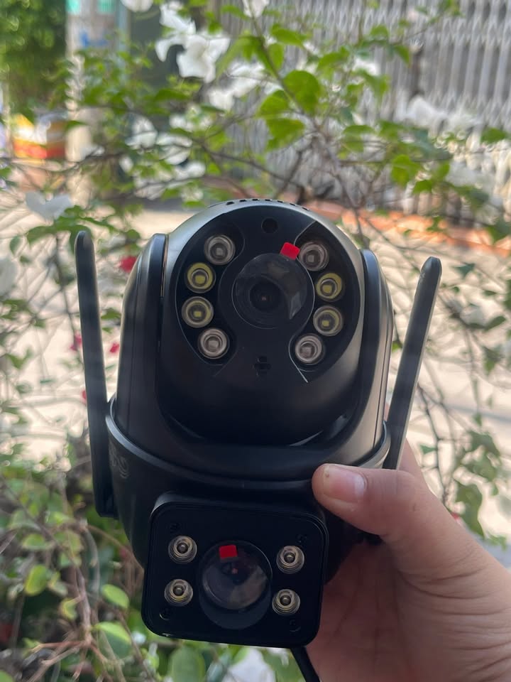 Camera Wifi Yoosee P24 2 mắt ngoài trời