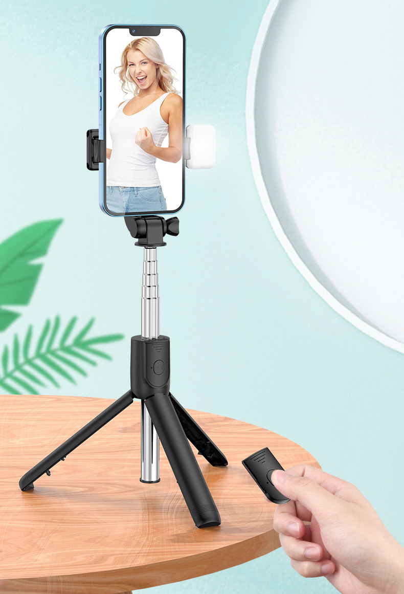 Gậy chụp hình tự sướng F210s/270 Có đèn, 3 chân