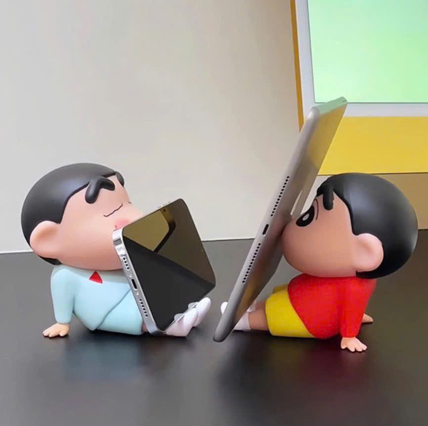 Kệ điện thoại cậu bé Shin-chan