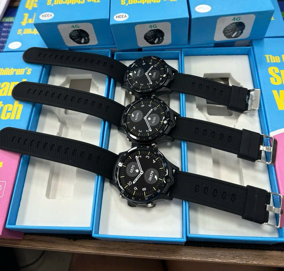 Đồng hồ định vị trẻ em Y33 4G video call mặt tròn
