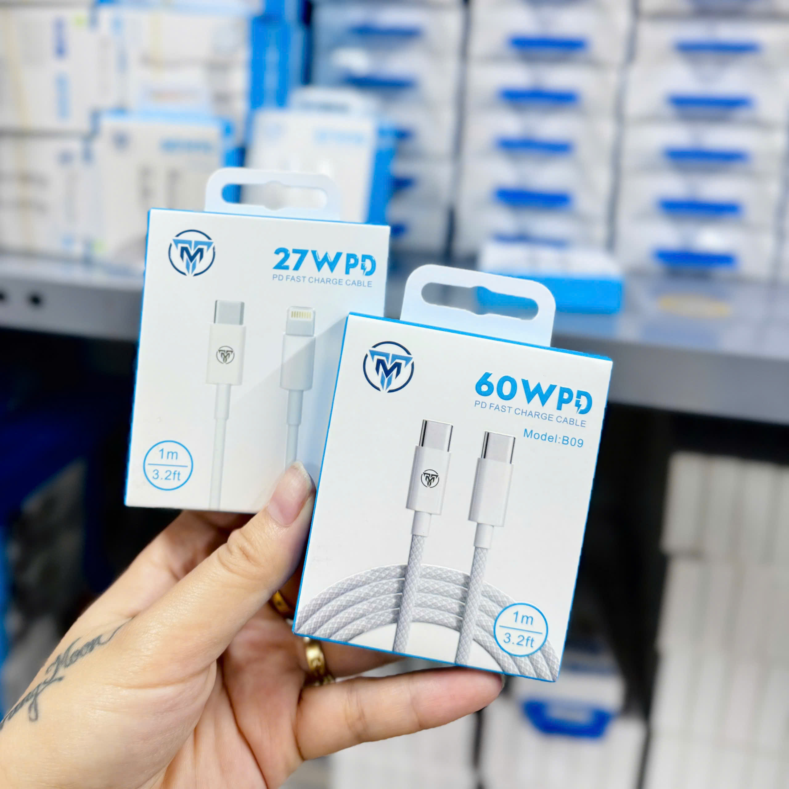 Cáp sạc TypeC-TypeC TMT B09 cho IP15 -  cáp 90k