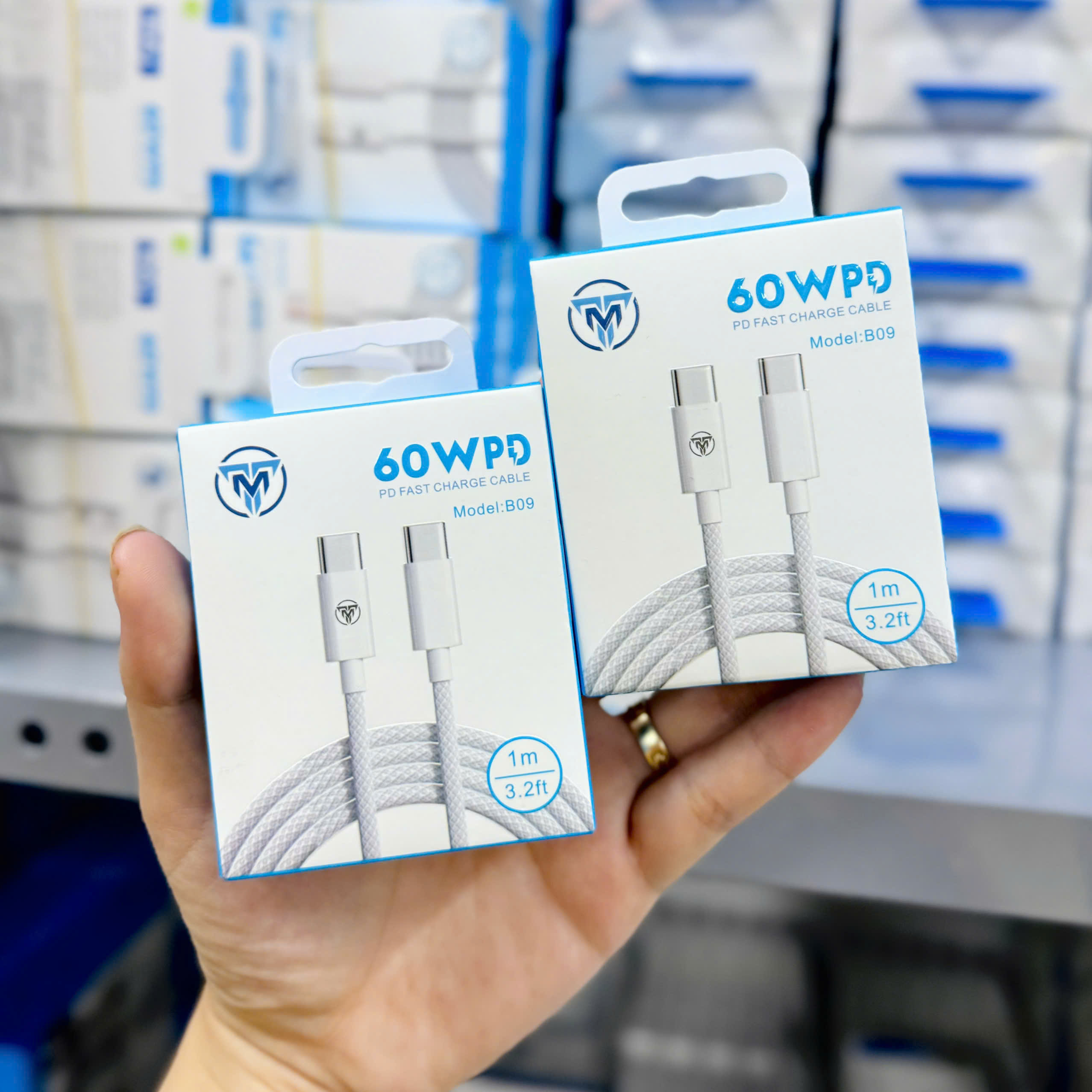 Cáp sạc TypeC-TypeC TMT B09 cho IP15 -  cáp 90k
