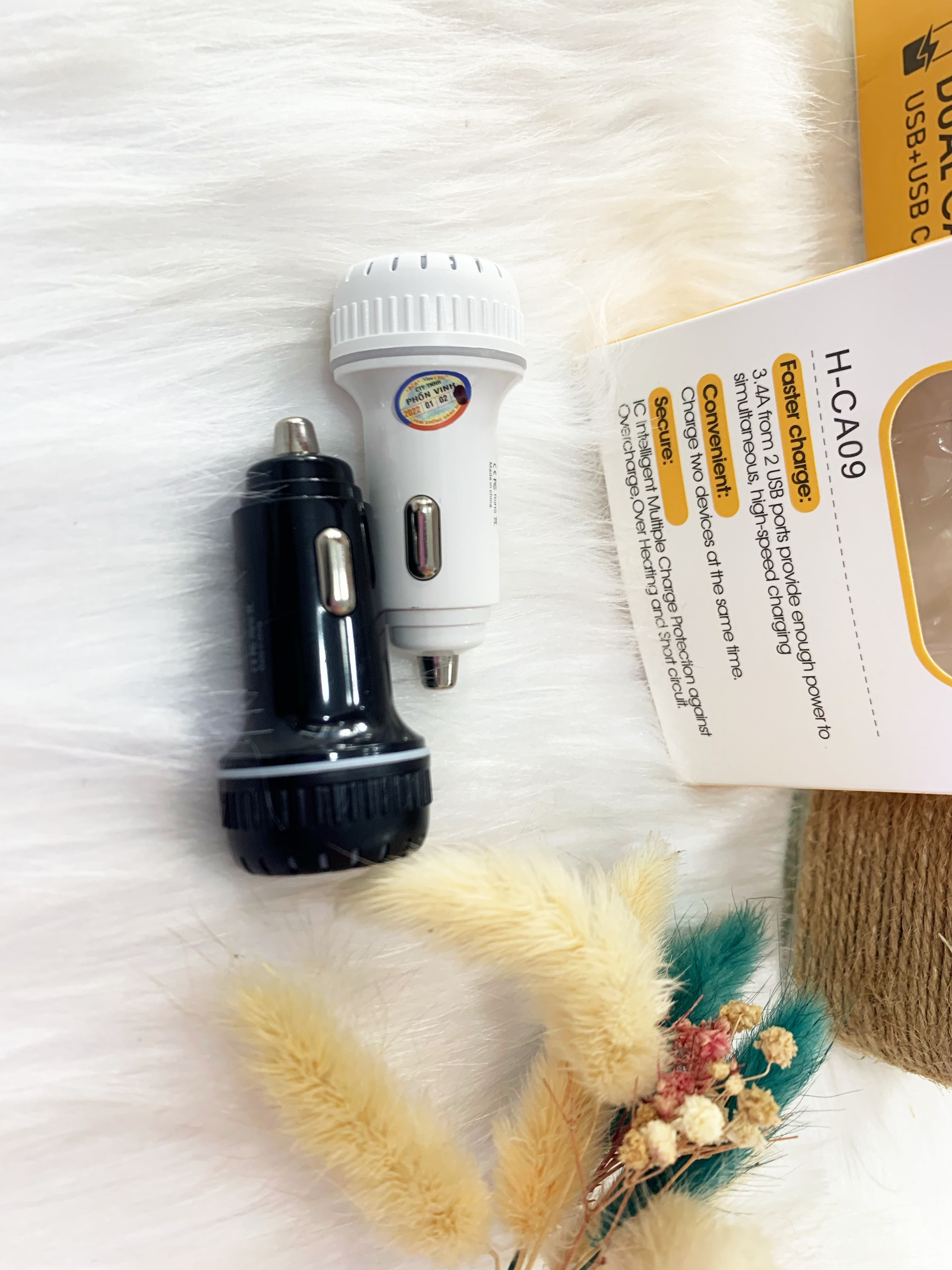 Tẩu sạc ô tô Hammer Ca09 17W cổng USB + Type