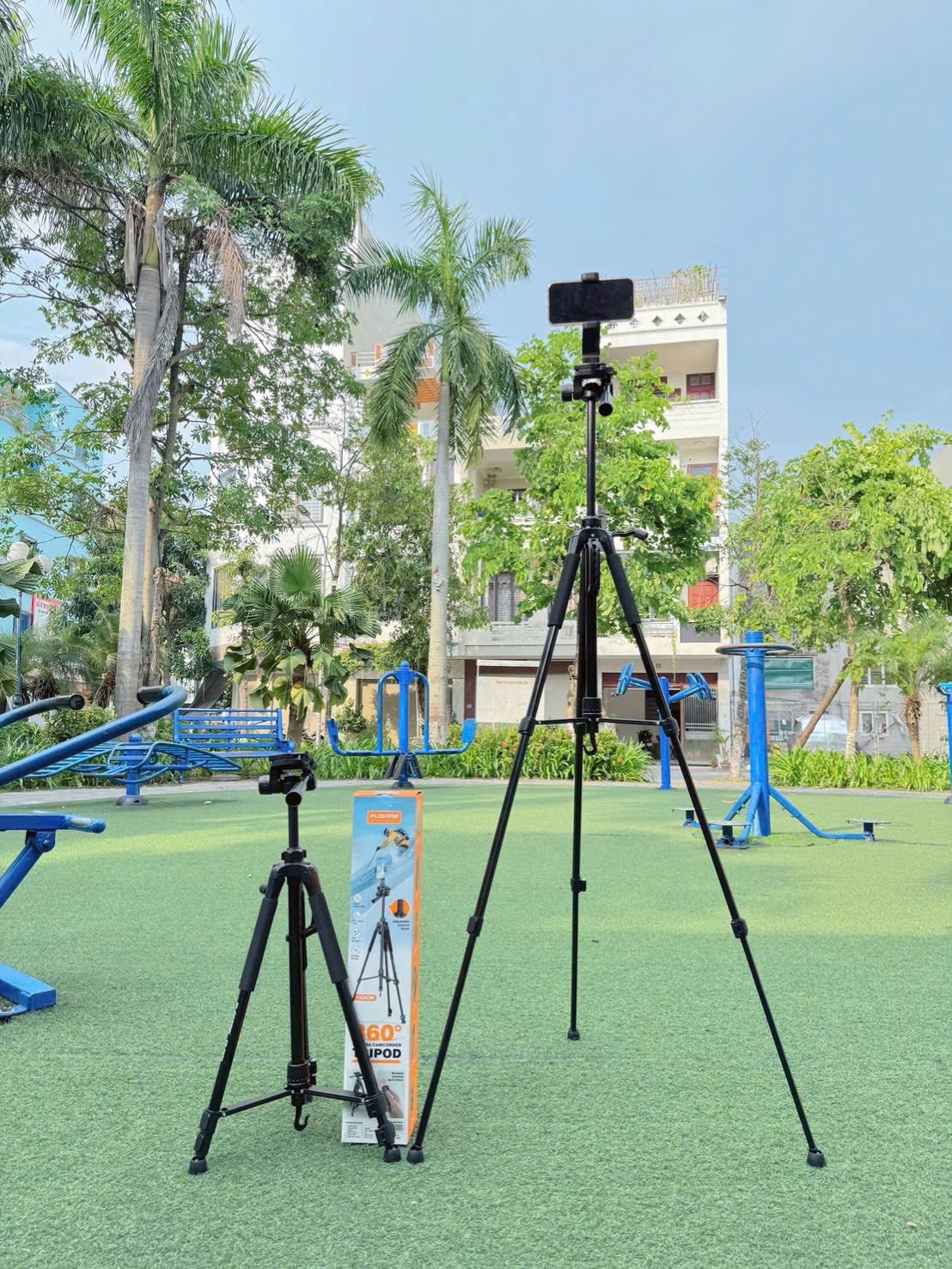 Gậy Chụp Hình PLOKAMA 9930 có khiển - Hãng