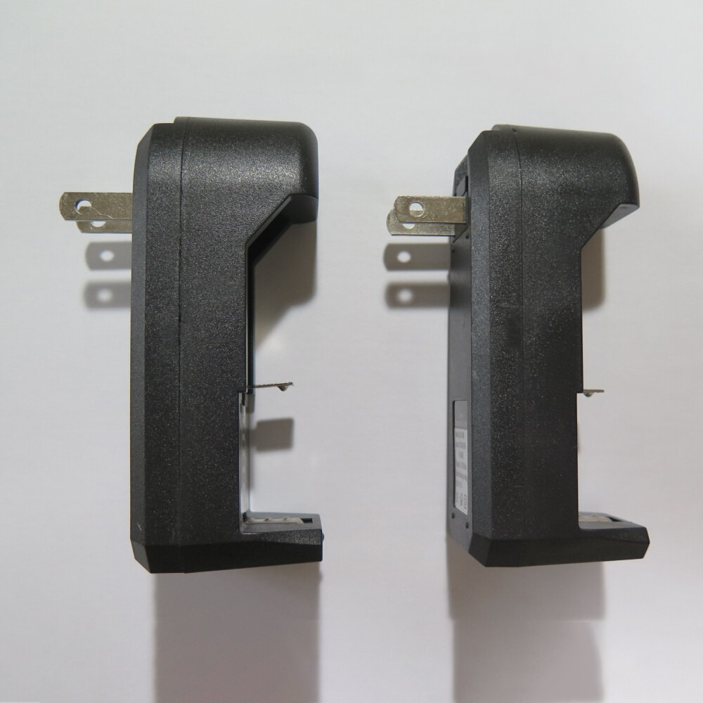 Cục Sạc Pin tiểu 3v7, 4v2 Loại 1 Pin Chân Phích Cắm