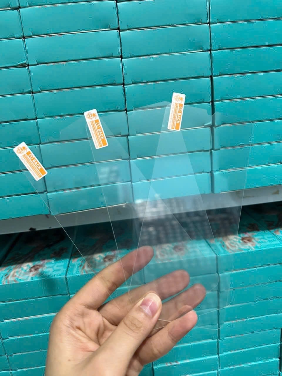 Cường lực iPhone 13,13pro,14,16e 10k ko full phượng hoàng xanh