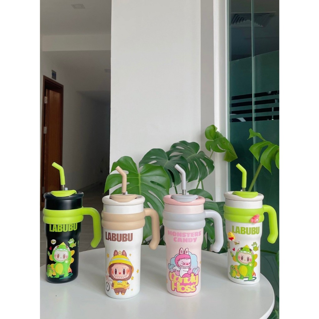Ly nước giữ nhiệt Labubu có quai cầm 700ml