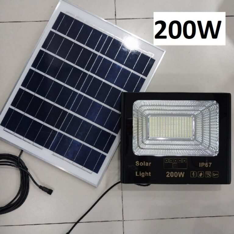 Đèn Pha Vuông Nhôm Năng Lượng Mặt Trời DSY