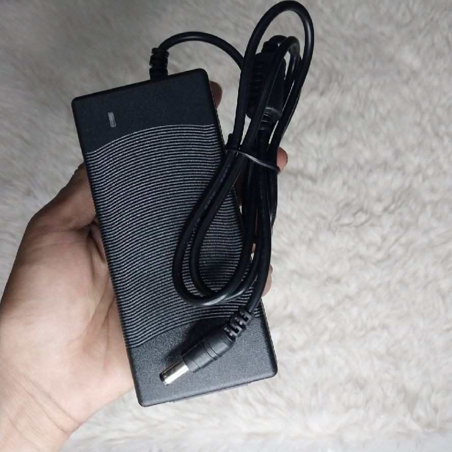 Sạc Nguồn Adapter Sony 12V-5A Sạc Cho Máy Bơm, Đầu Ghi, Máy Massage