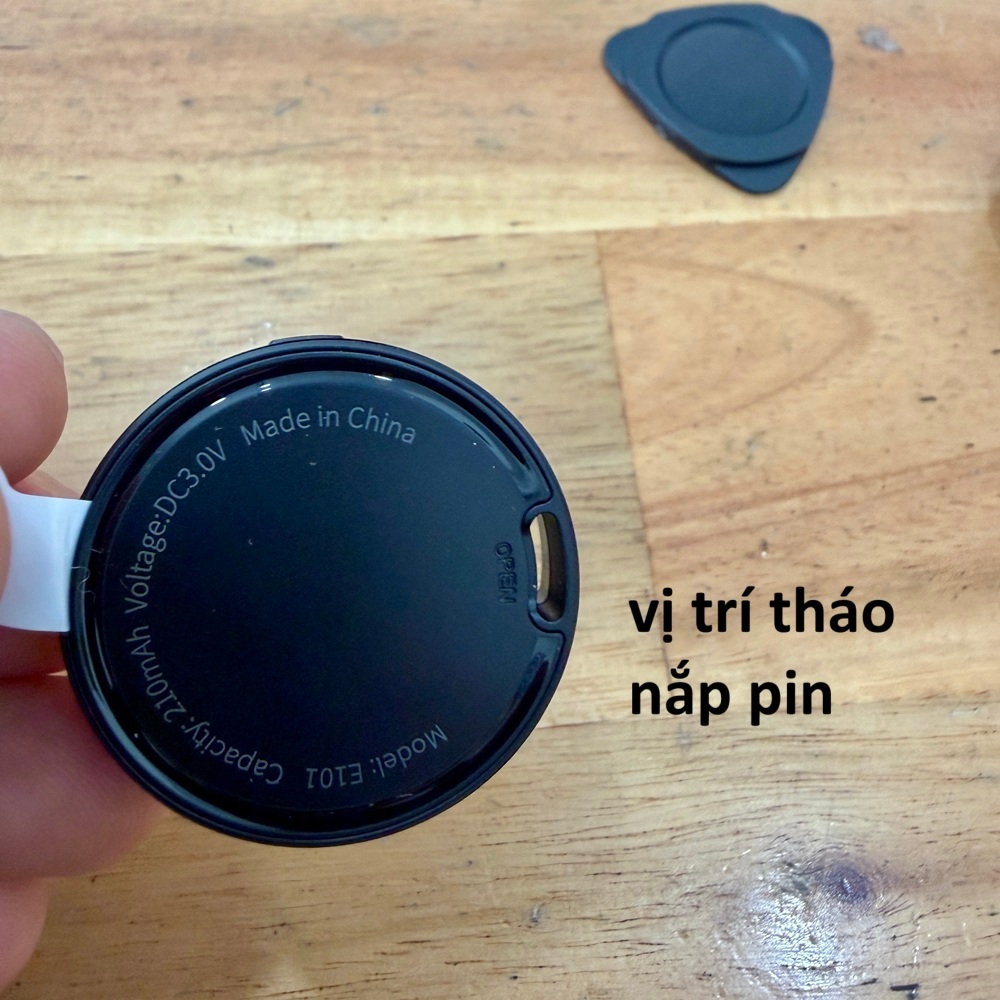 Thiết bị định vị Hoco E101 (Hổ trợ IOS và Android)