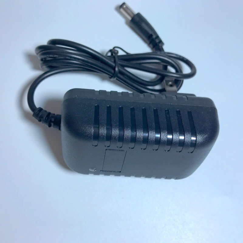 Sạc nguồn adapter chui lớn 5.5*2.5mm 9v 2A Linpech