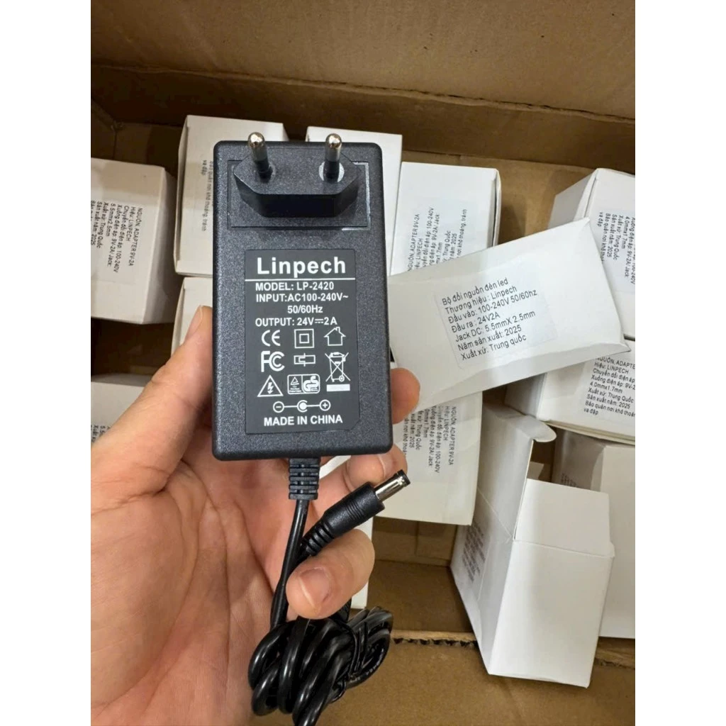 Sạc nguồn adapter chui lớn 5.5*2.5mm 24v 2A 48w linpech