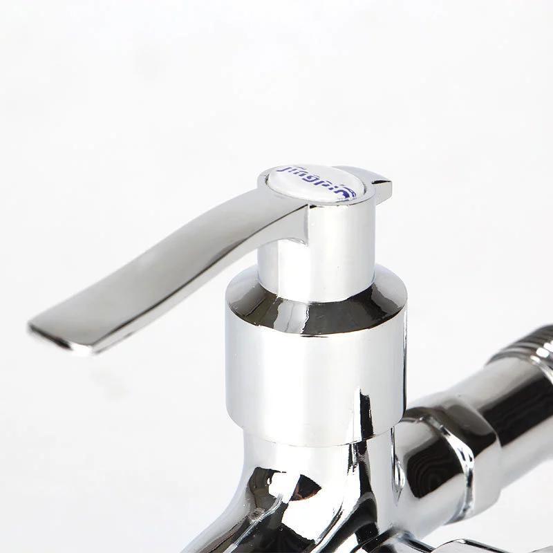 Vòi xã củ lạc có ngỏ ra gắng vòi sen inox 999.