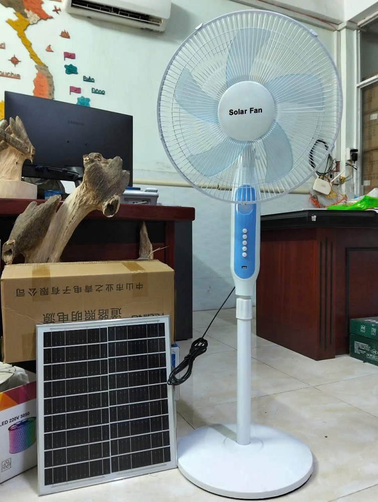 Quạt đứng năng lượng mặt trời DSY XXCS-188