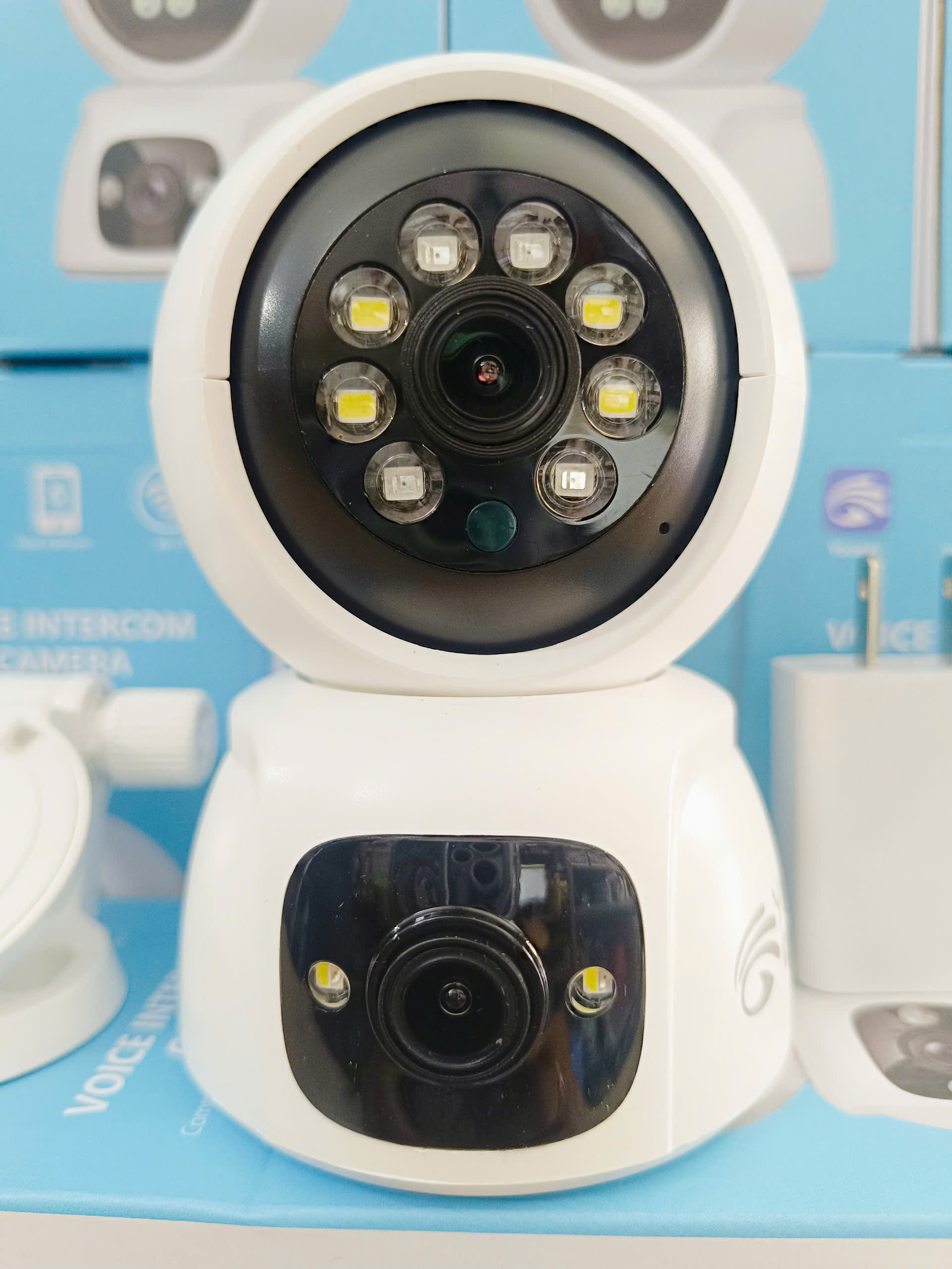 Camera Wifi Yoosee QS416 2 mắt 10 led trong nhà