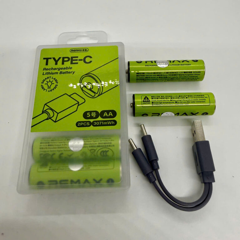 Pin sạc Lithium Remax AAA (3A) 814mWh cổng Type-c Hộp 4 sạc lại được