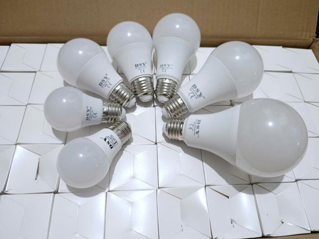 Bóng đèn Tròn E27 DSY/ EST Sáng trắng