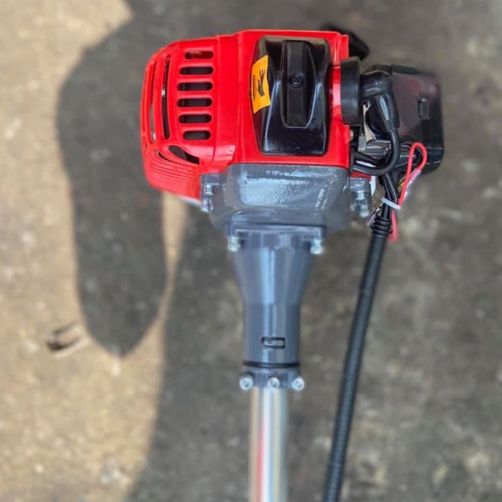 Máy Cắt Cỏ 2 Thì 500W Kamastsu KM260