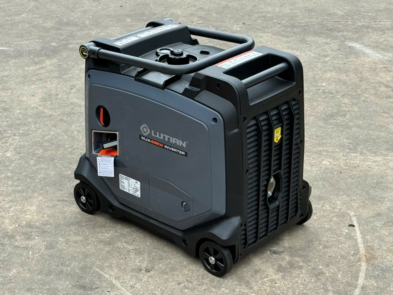 Máy phát điện Inverter 5KW Lutian LT6500iSE siêu cách âm