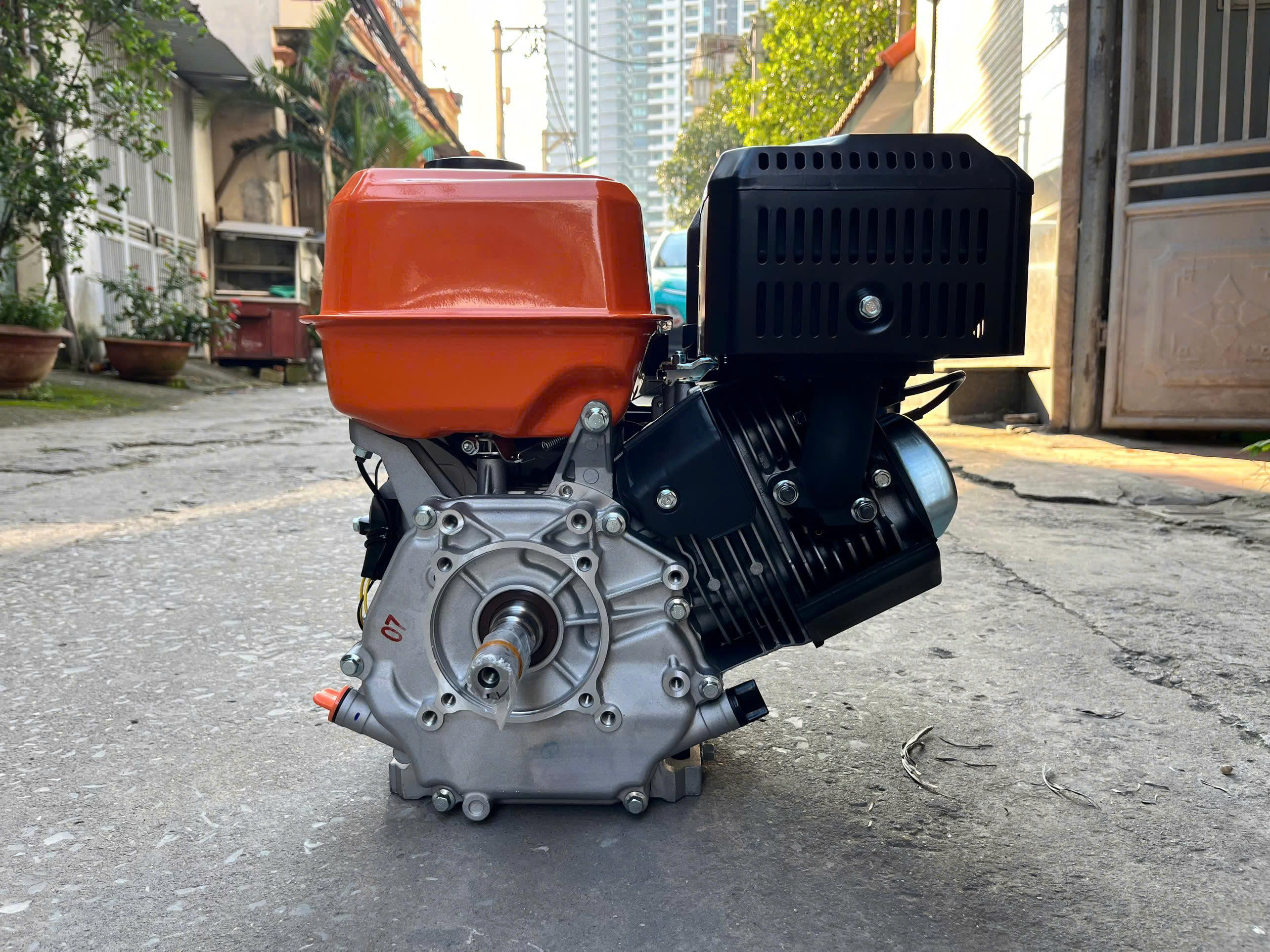 Động cơ xăng 15HP Lifan 420