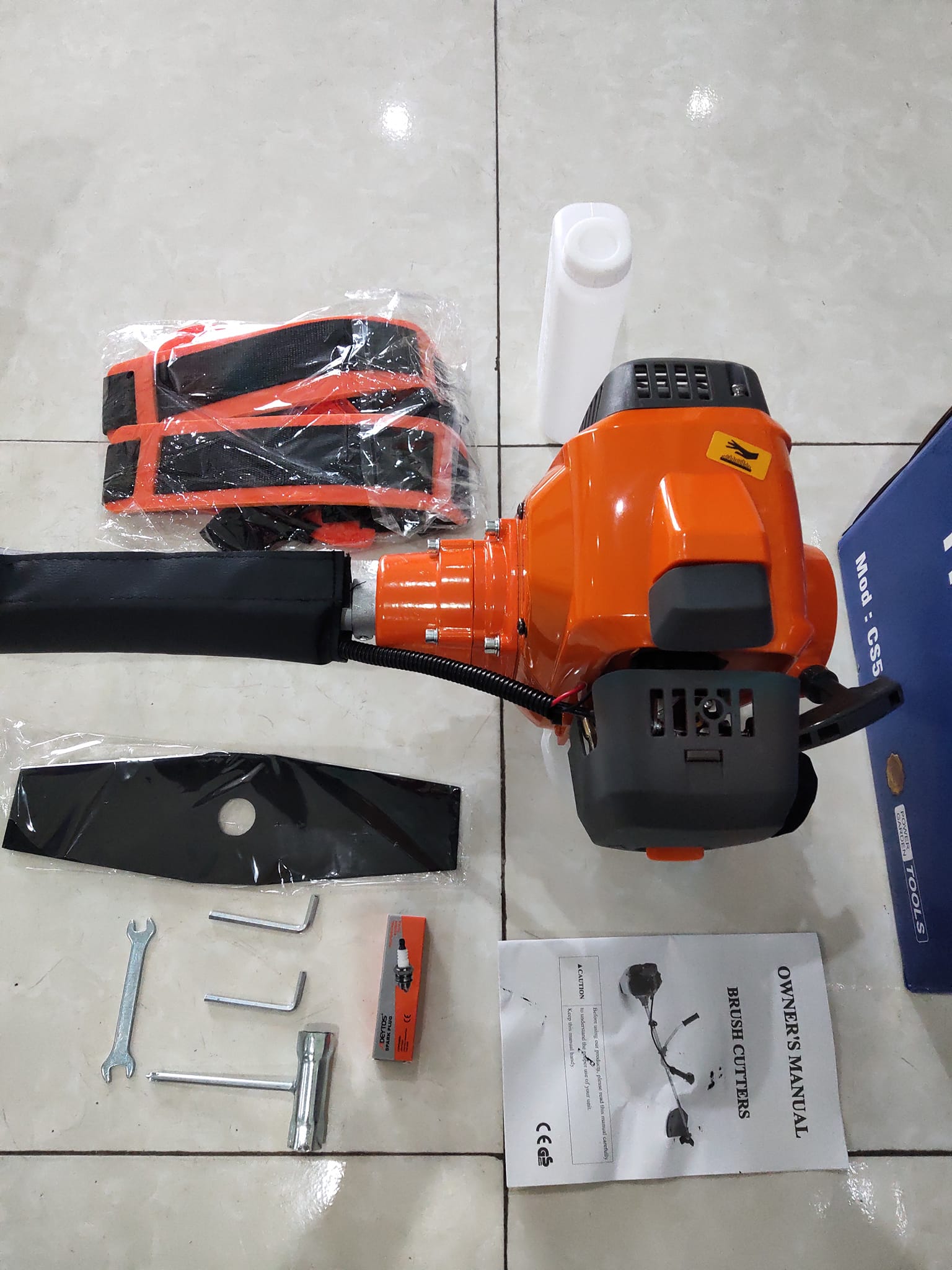 Máy cắt cỏ 2 thì 1600W Huqama CS541