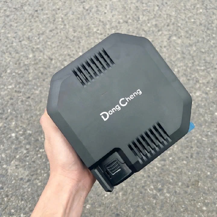 Máy Bơm Hơi Dongcheng DCQE120 1 Pin