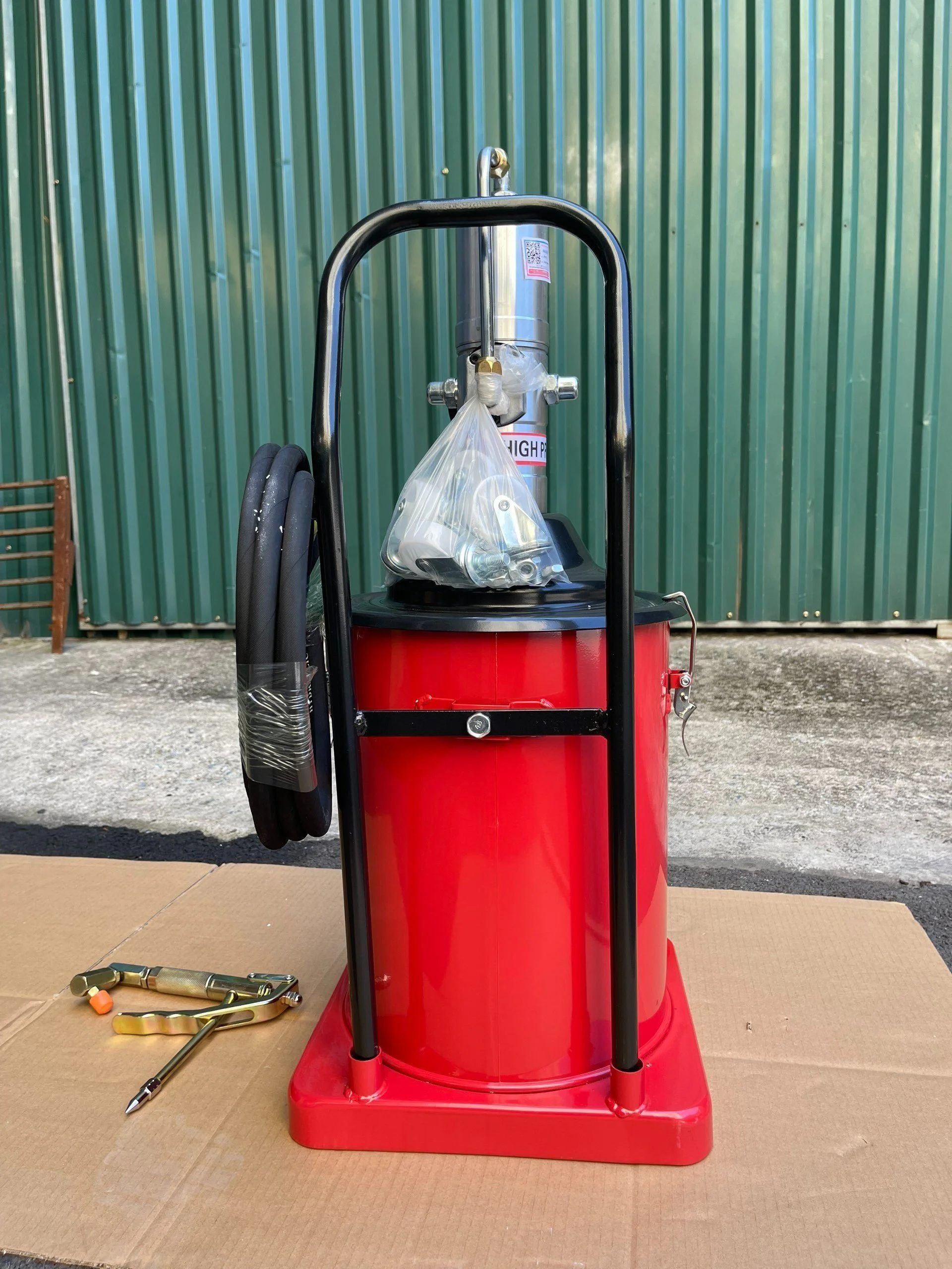 Máy Bơm Mỡ 25L Nakawa BM-25L