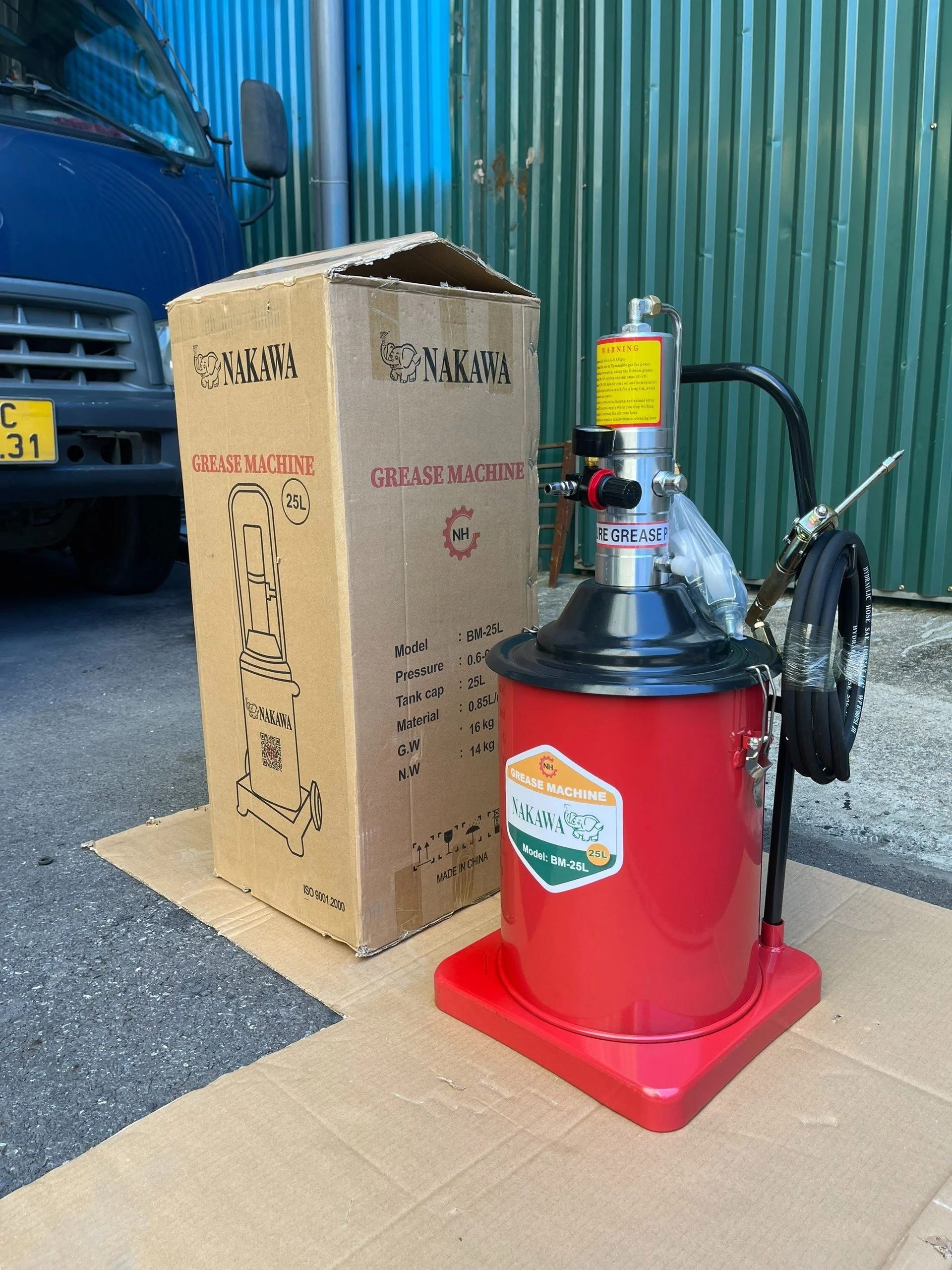 Máy Bơm Mỡ 25L Nakawa BM-25L