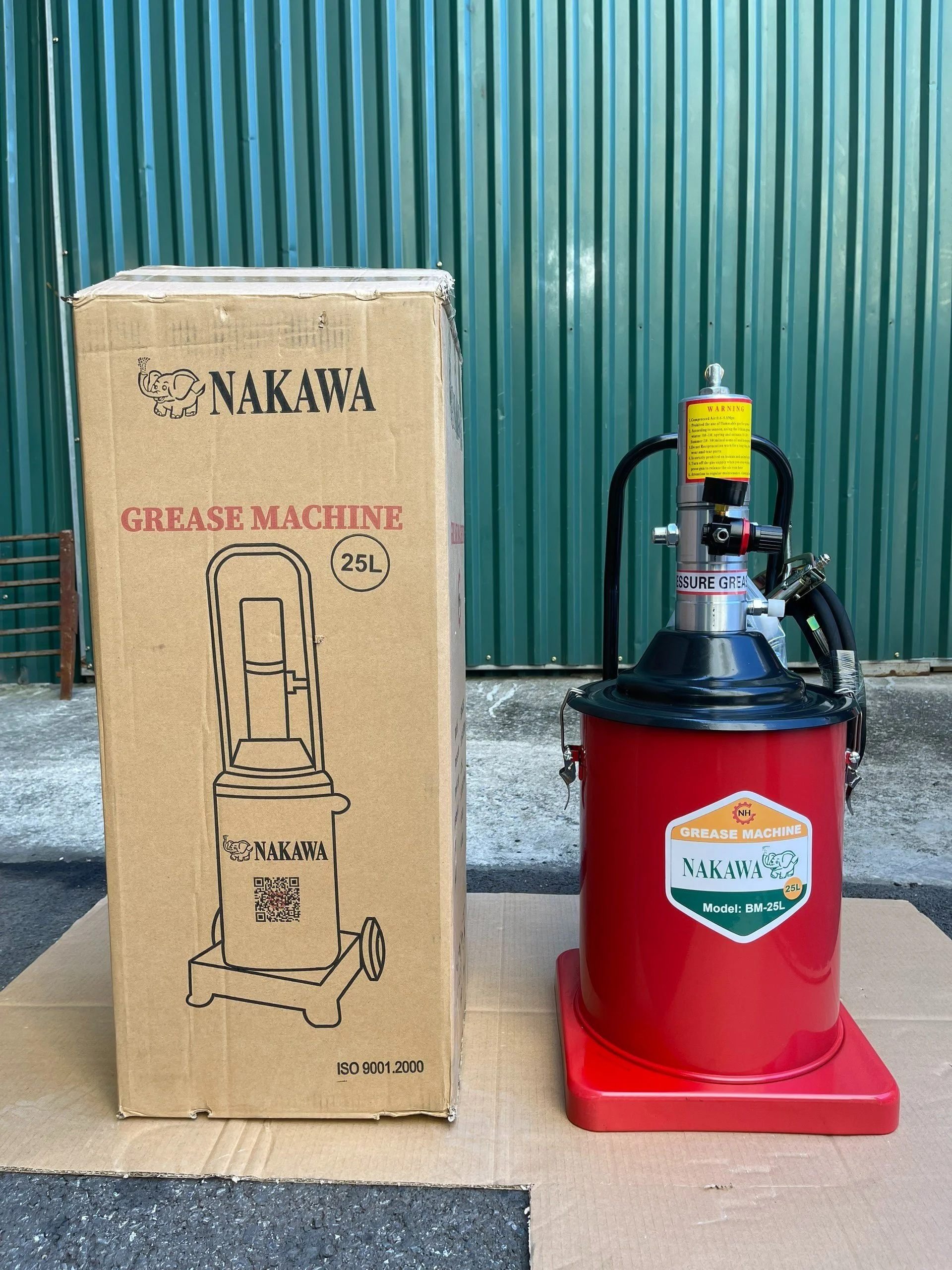 Máy Bơm Mỡ 25L Nakawa BM-25L