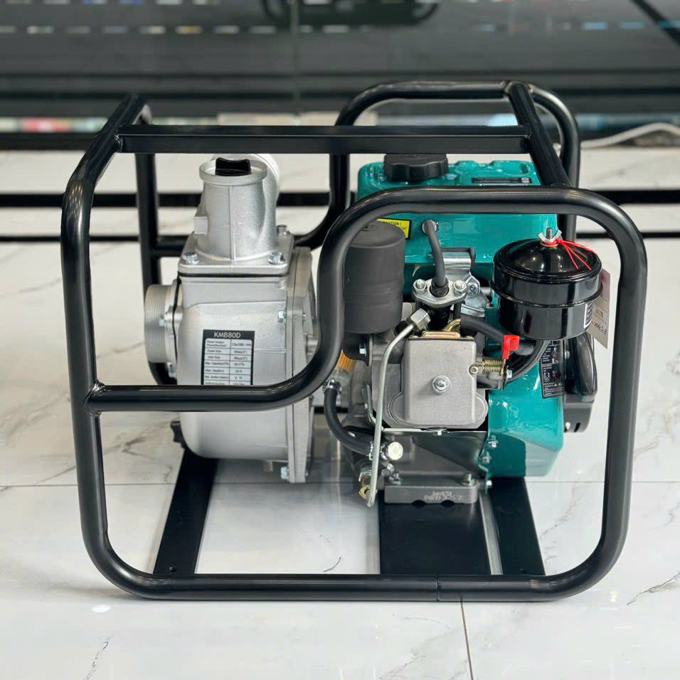 Máy Bơm Nước Chạy Dầu Kamastsu KMB80D