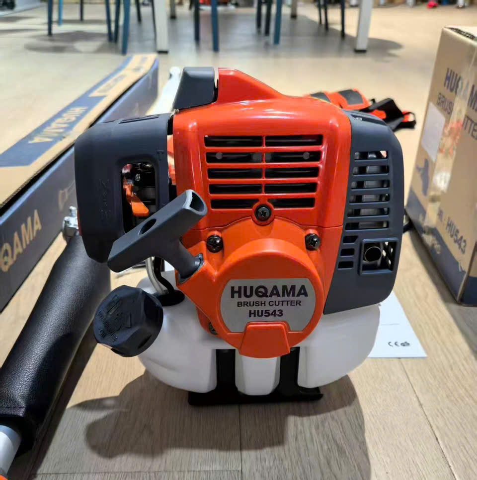 Máy cắt cỏ 2 thì 1.75KW Huqama HU543