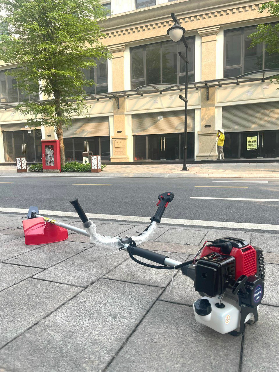 Máy cắt cỏ 2 thì Huqama CS430