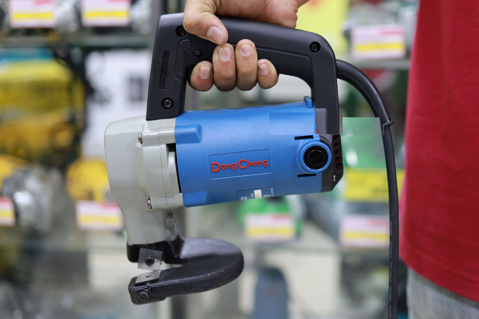 Máy Cắt Tôn 710W Dongcheng DJJ32