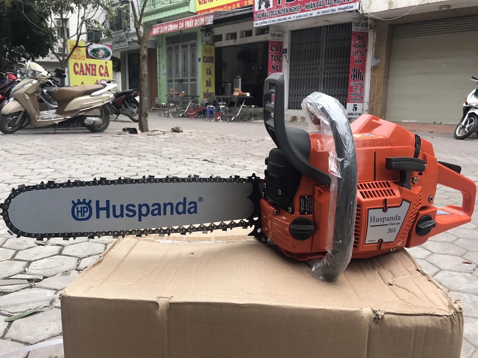 Máy Cưa Xích 2 Thì 3.2Kw Huspanda 365