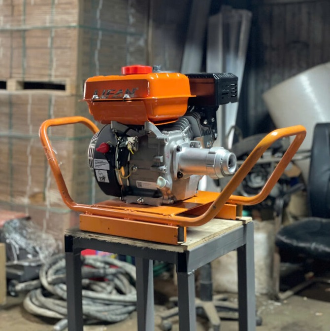 Máy Đầm Dùi Chạy Xăng 6.5Hp Lifan 200