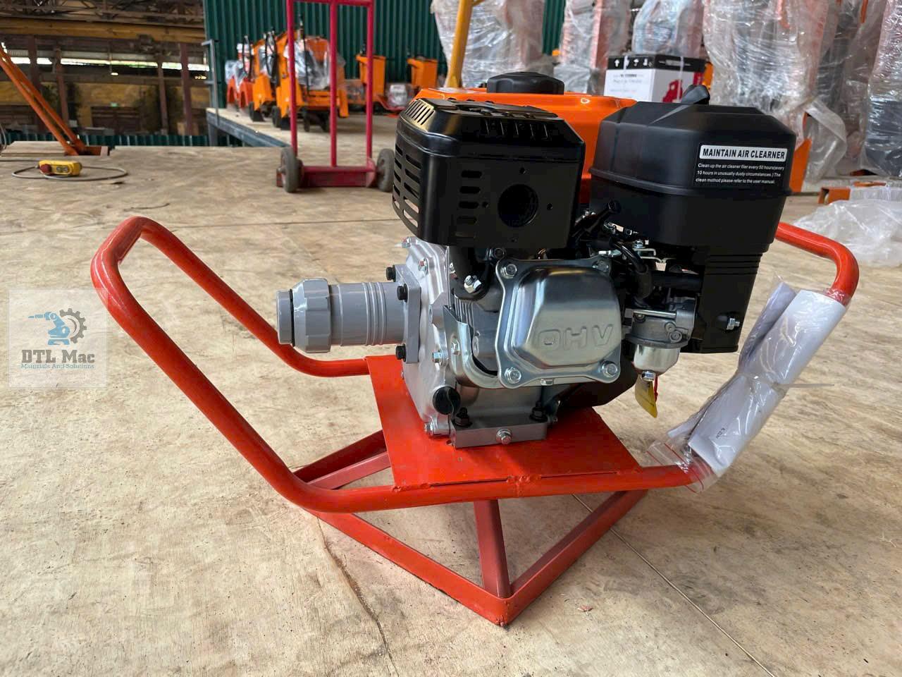 Máy Đầm Dùi Chạy Xăng 5.5Hp Lifan 160