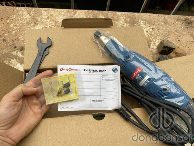 Máy Mài Khuôn 240W Dongcheng DSJ25B